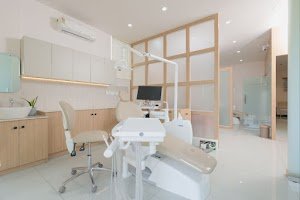 The Roots and Braces place picture